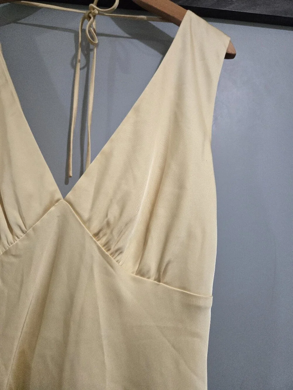 Abercrombie & Fitch Butter Yellow Satin Slip Plunge Cowl Back Maxi Dress MP